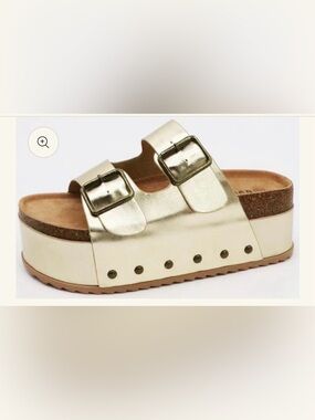 Bamboo Gold Metallic Double Buckle Platform Sandals size 8